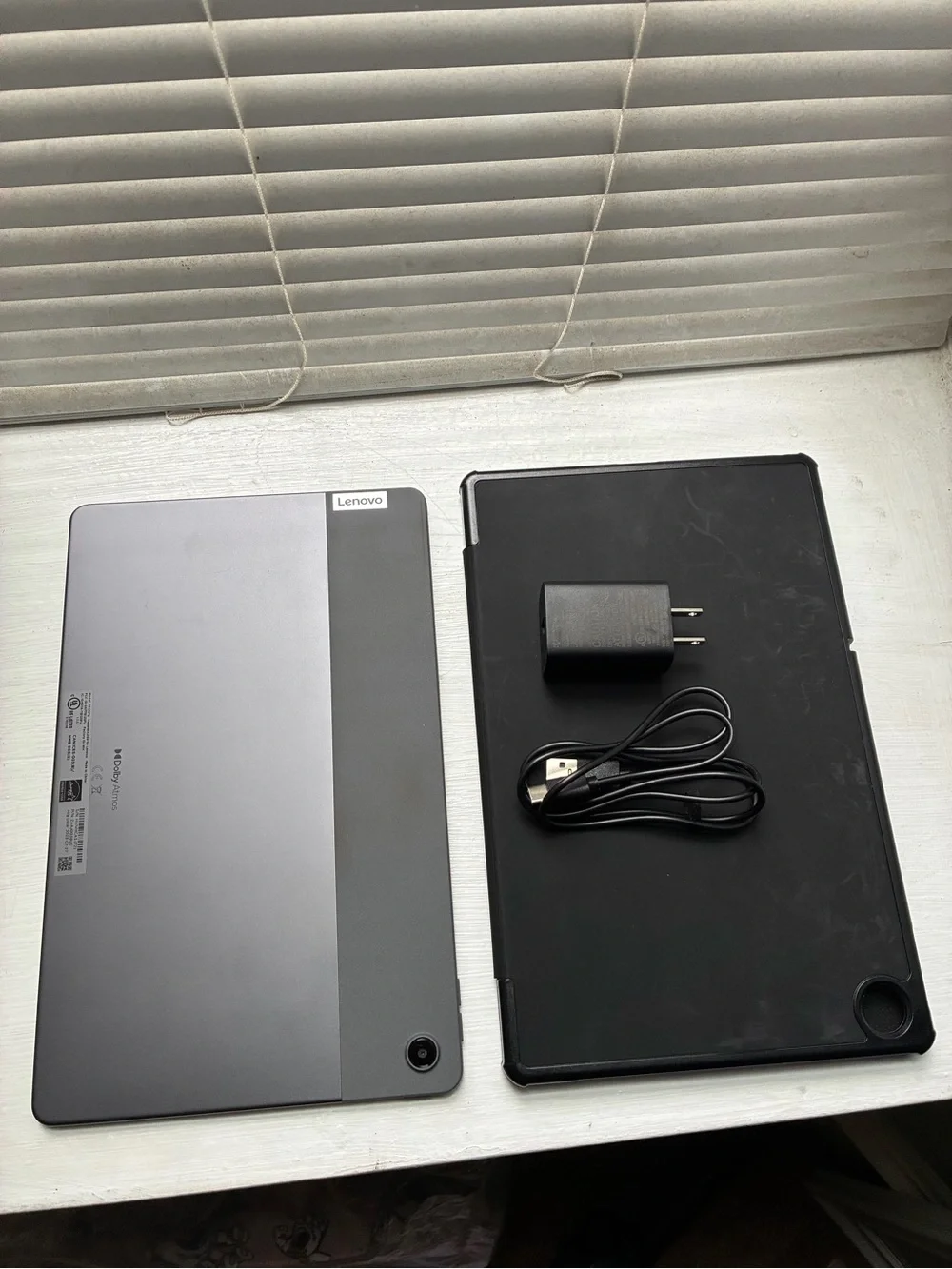 READ DESCRIPTION 1st - Lenovo Tab M10 Plus (3rd Gen) tablet, WiFi, 3GB RAM, 32GB
